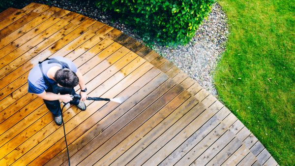 Cost of Deck Pressure Cleaning in Anderson