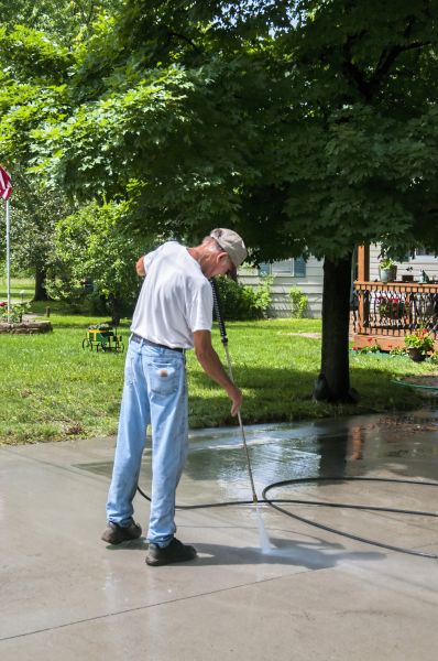 Cost of Driveway Concrete Cleaning in Anderson