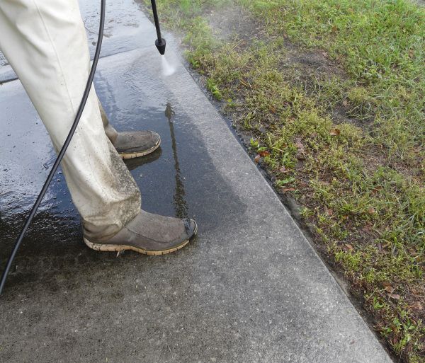 Cost of Concrete Slab Powerwashing in Anderson